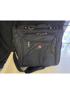 Swiss Gear 17"  Laptop Messenger Bag
